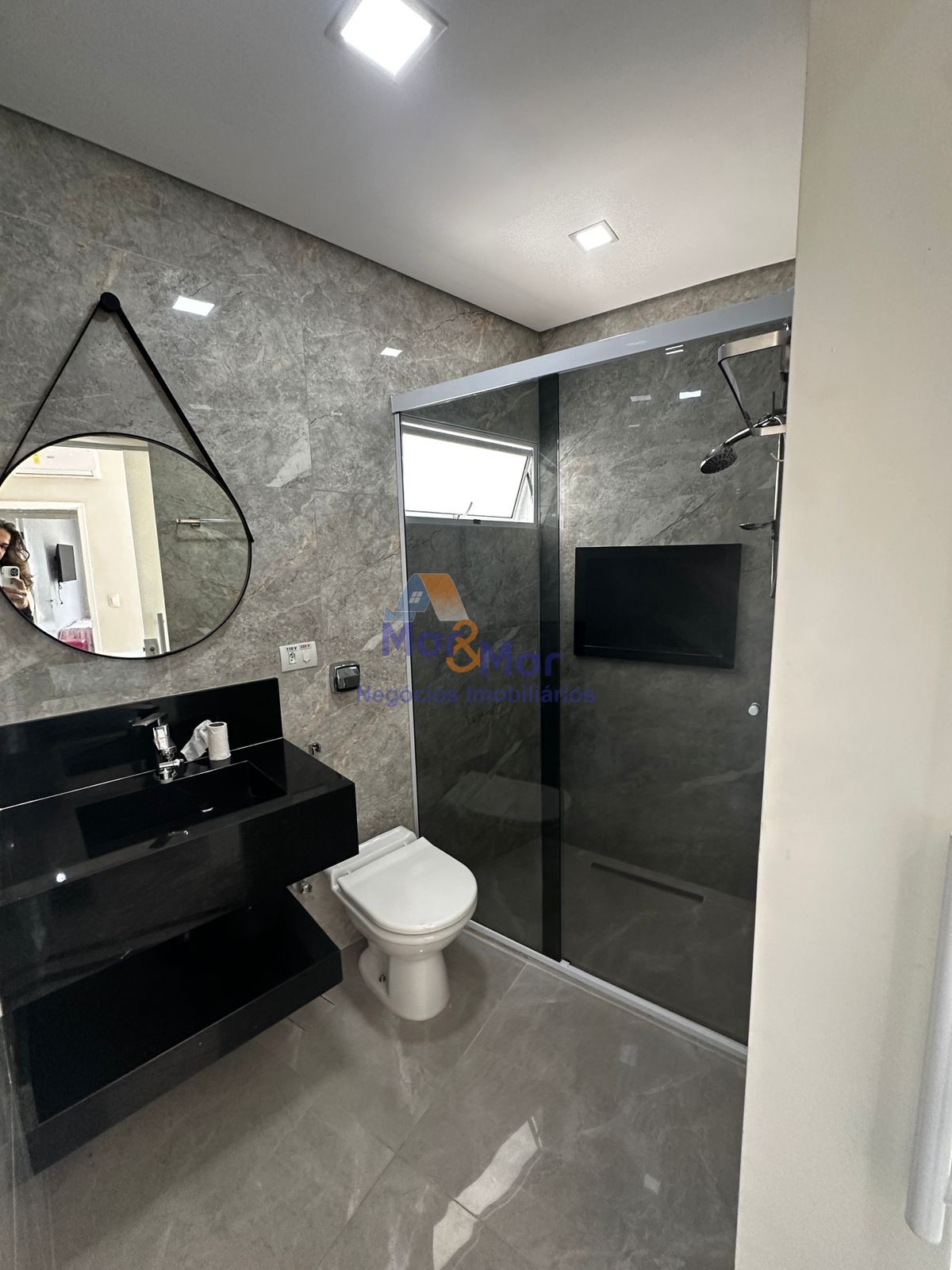 Apartamento Frente ao Mar nas Pitangueiras, Guarujá - SP