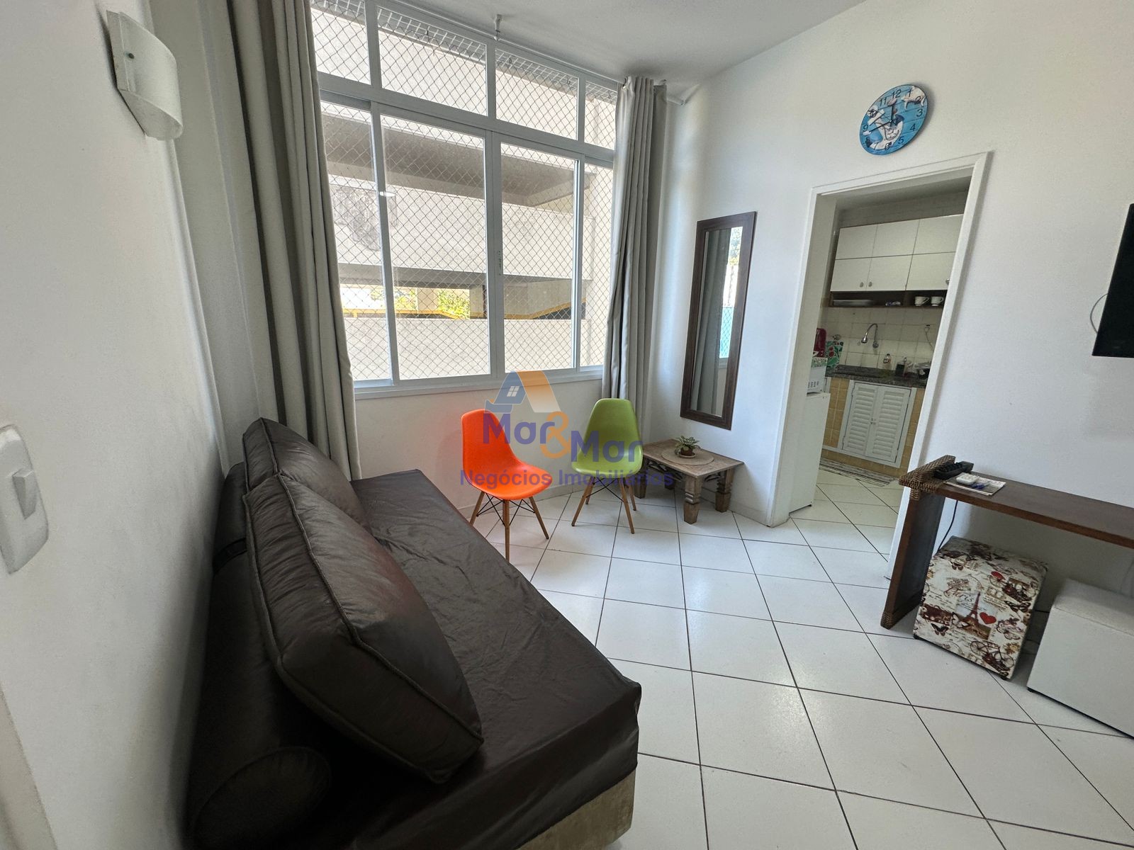 Apartamento na Praia das Pitangueiras, Guarujá - SP
