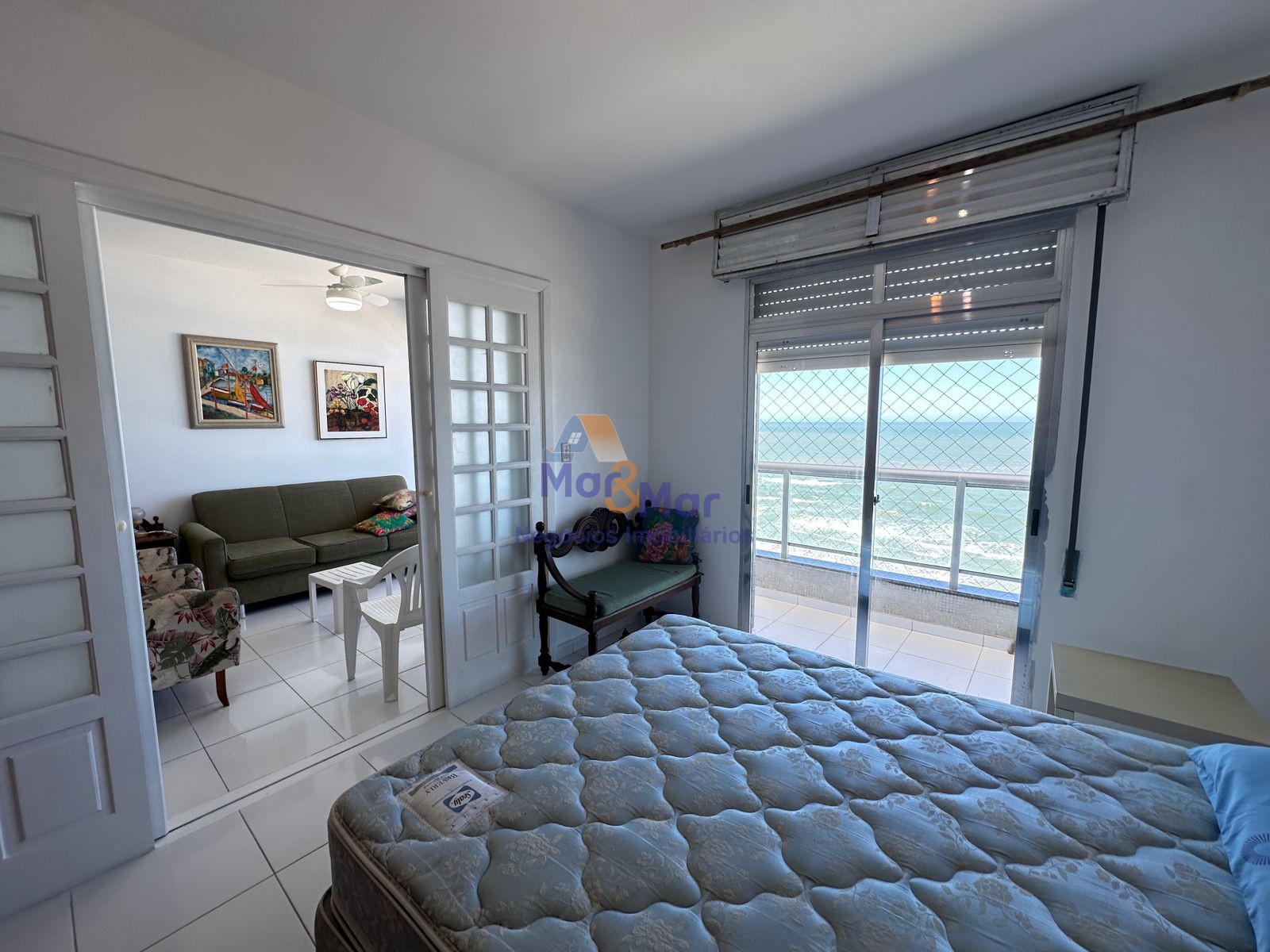 Apartamento Frente ao Mar, Praia Pitangueiras, Guarujá - SP