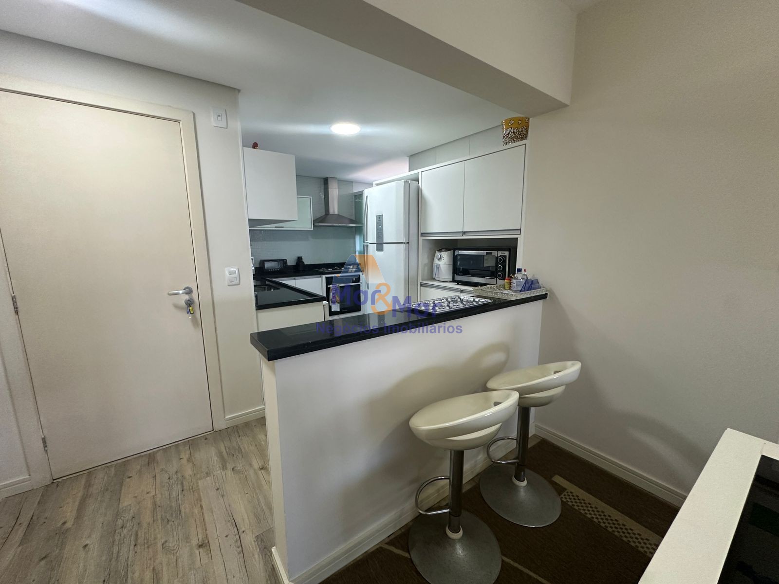 Apartamento na Praia das Astúrias, Guarujá - SP
